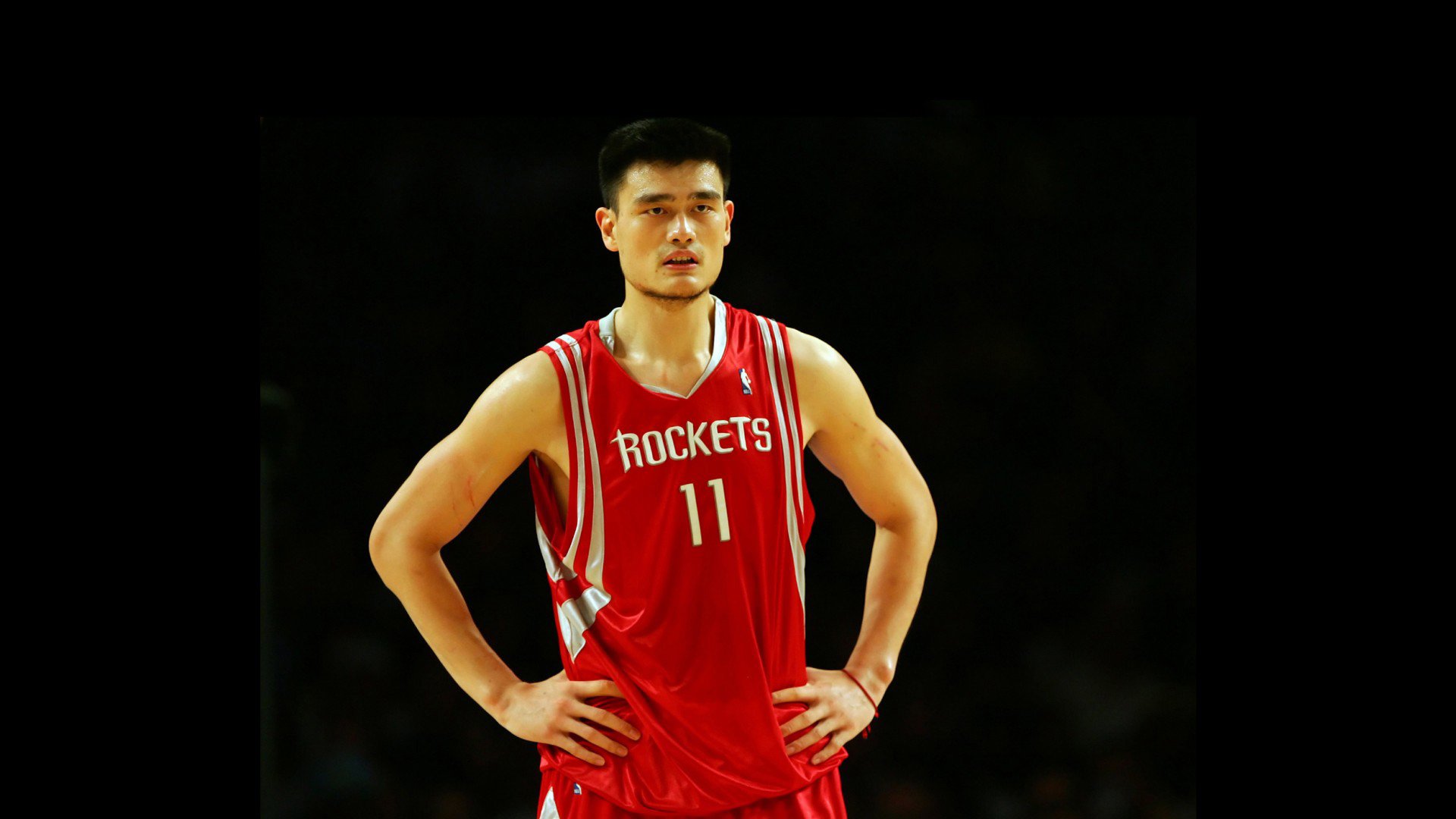 APP下载 LY Sports-2009年季后赛第一轮：湖人以“杀手锏”科比的超神表现，从落后20分的逆境中逆转灰熊，彰显冠军底蕴。